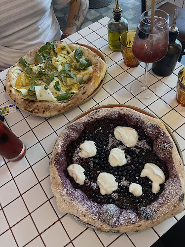 https://pollypizza.pl/