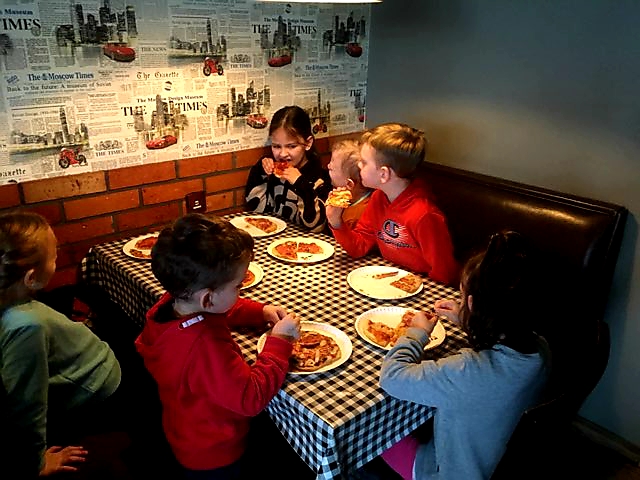 Comentarii opinii despre PIZZA - FRiTZ - KEBAB