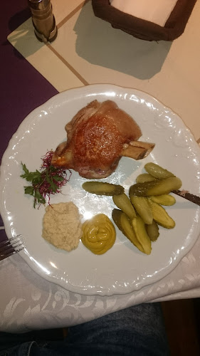 Comments and reviews of Restauracja Karuzel Bielański