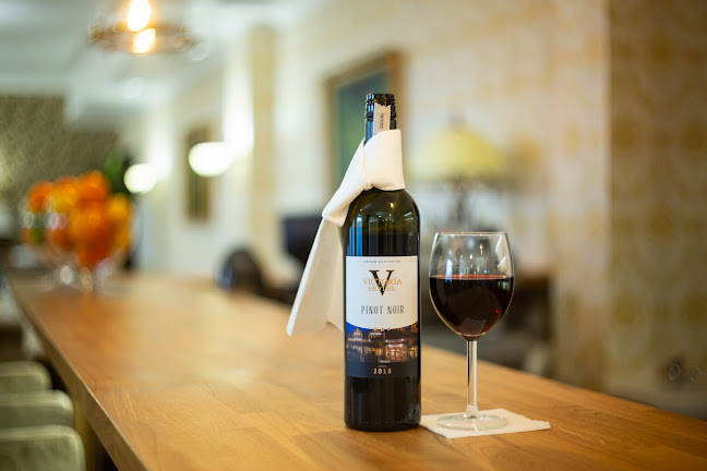 Restauracja "Na Rozdrożu" w Hotelu Victoria w Bolszewie - Gastronomia