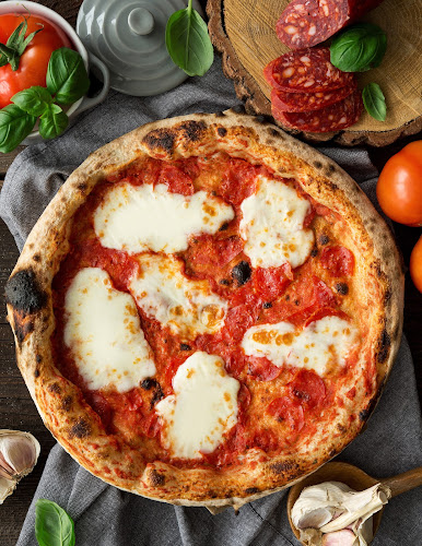 Pizzeria Koło Pieca - Gastronomia