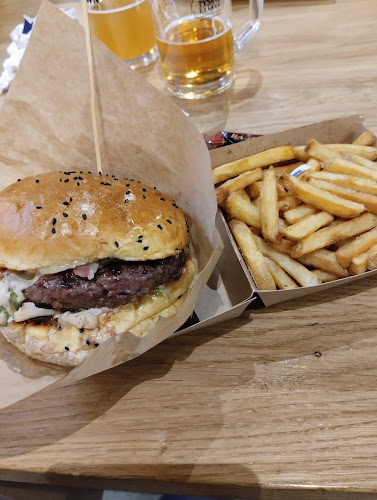 Trzykrotny Mistrz Burgerowy | Warszawa