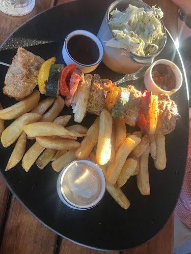 Restauracja Dwór Rozłogi - Gastronomia