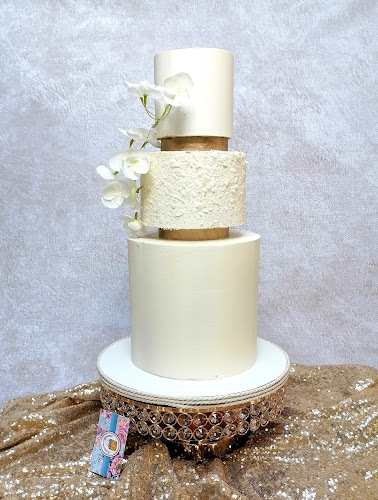 Dominika Z Wypiekami - pracownia tortów i ciast artystycznych - Szwagrów