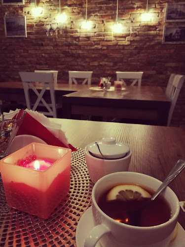 Restauracja i pokoje gościnne Kolejowa 18 - Gastronomia