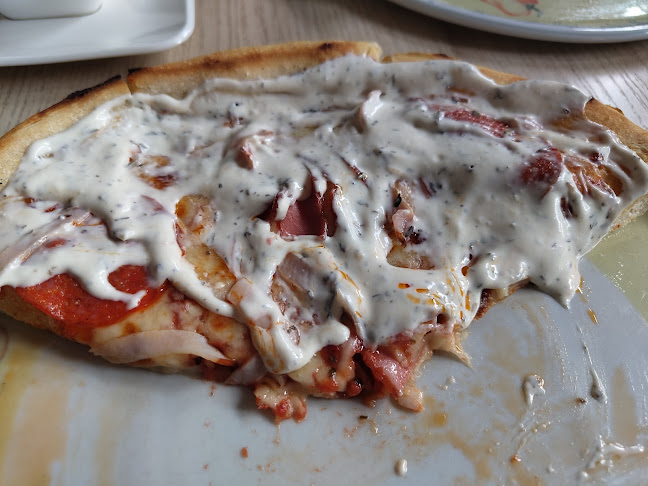 Pizzeria Mona - Gastronomia