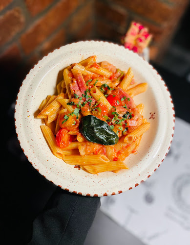 3 Maja 1, 62-200 Gniezno, Polska