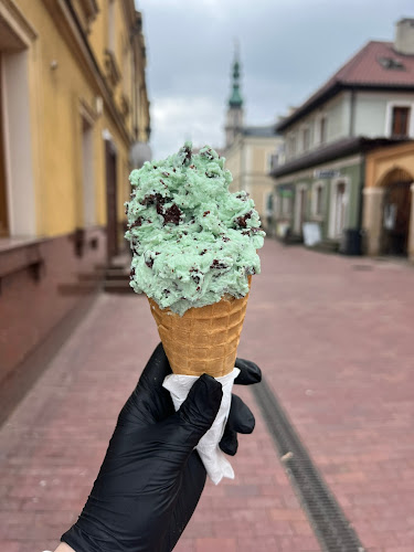 Vaflove - Lody rzemieślnicze produkcji własnej Phone number