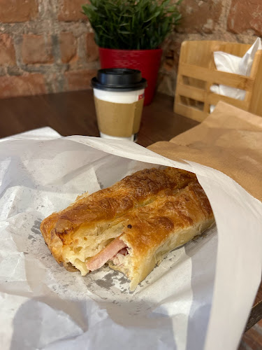 Comentarii opinii despre Burek King Cafe