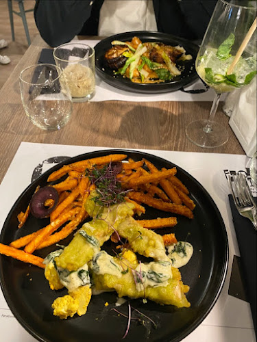 Comentarii opinii despre Food Art