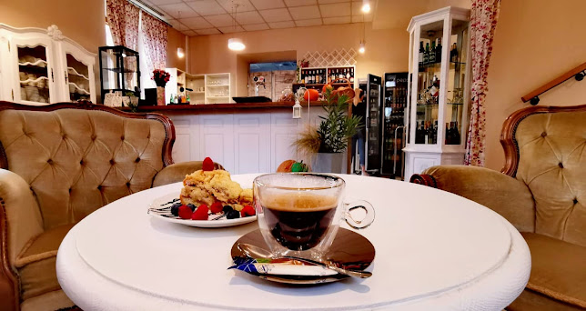 Rynek 12 wejście od ul. Rwańskiej, Rwańska 2/2, 26-600 Radom