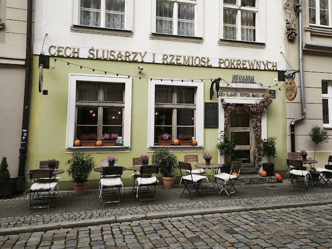 Świętosławska 10, 61-870 Poznań