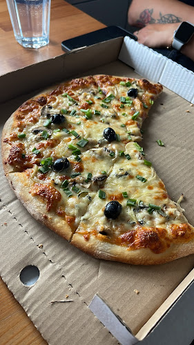 Nowe Siostry Pepperoni-Pizzeria