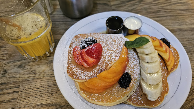 Żurawia 6/12, 00-503 Warszawa