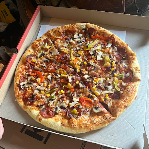 Pizzeria T-Pizza Warszawa, Nugat 4 - Gastronomia