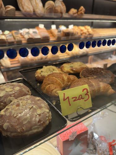 Erazma Ciołka 30, 01-432 Warszawa