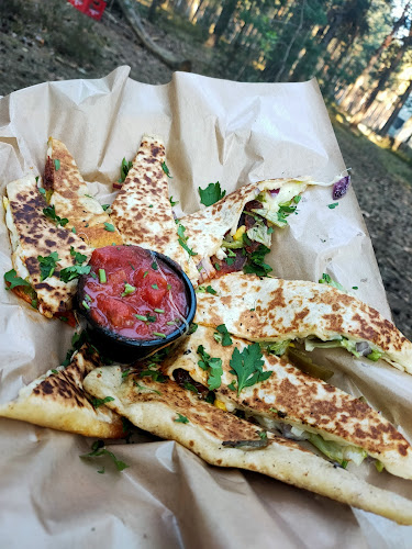 Opinii despre El Camino Arizona and Mexican bbq bar în Józefów - Gastronomia