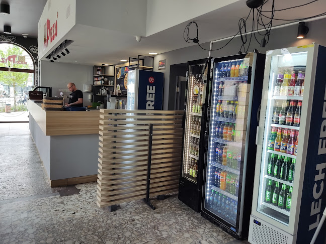 Opinii despre MaxiPizza By Smile Kebab în Łódź - Gastronomia