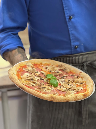 Dmowskiego 2, 60-222 Poznań