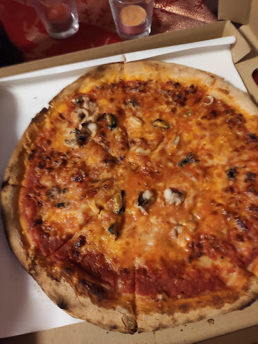 Comments and reviews of Francesco’s Pizza Kołobrzeg na Dowóz - Włoska Pizzeria.
