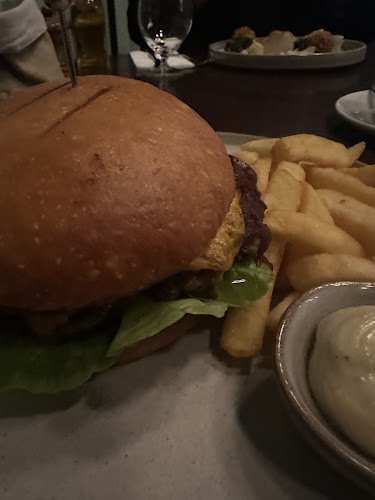 Estery 12, 31-056 Kraków