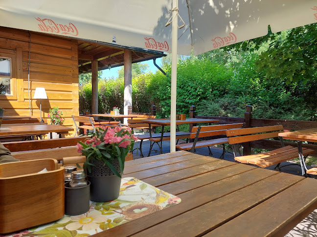 Malinowy Bzyk Restauracja