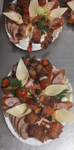 FIRMA CATERINGOWA SOWRAD KONRAD SOWA - Zaczernie