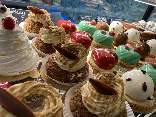 Opinii despre Marchewkowa Cukiernia Zielonka în Zielonka - Gastronomia