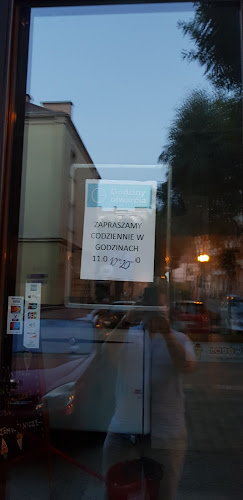 Sejmowa 2, 56-400 Oleśnica, Polska