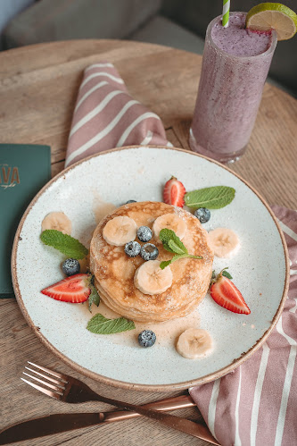 Opinii despre CAVA Organic Bistro Café Złote Tarasy în Warszawa - Gastronomia