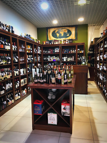 Opinii despre Dom Wina - sklep z winami i alkoholami mocnymi Józefosław în Józefosław - Gastronomia