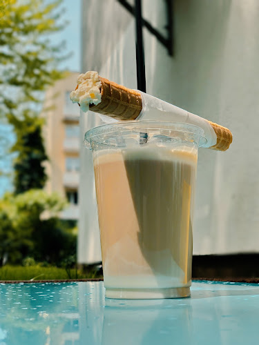 Przystań na lody Izabelin - Gastronomia