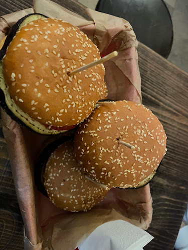 Comentarii opinii despre Papito's Shots & Sliders