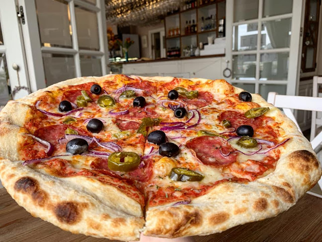 Tymczasem Restauracja & Kawiarnia