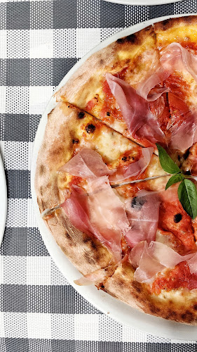 Restauracja Czarny Piec Kościan - Gastronomia