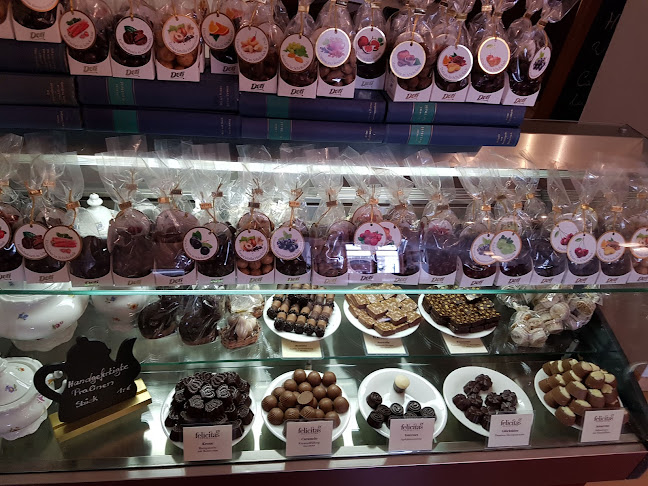 Comentarii opinii despre Lucullus Coffee Shop