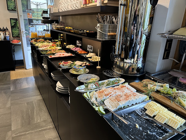 Opinii despre Cafe pod Koronami în Świnoujście - Gastronomia