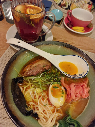 Opinii despre TOSUSHI & RAMEN Lesznowola în Lesznowola - Gastronomia