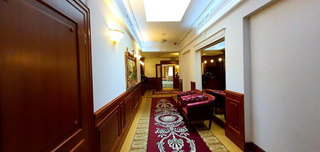 http://www.hotelkoronny.pl/