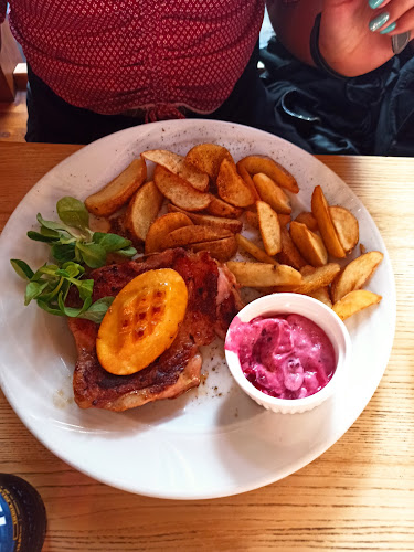 Krupówki 22b, 34-500 Zakopane