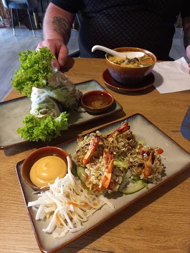 Comentarii opinii despre BAR AZJA