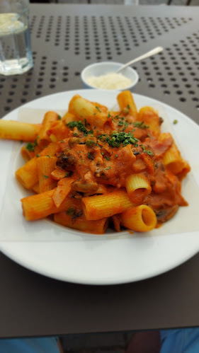 Comentarii opinii despre Złota Grota. Restauracja. Kuchnia śródziemnomorska. Catering