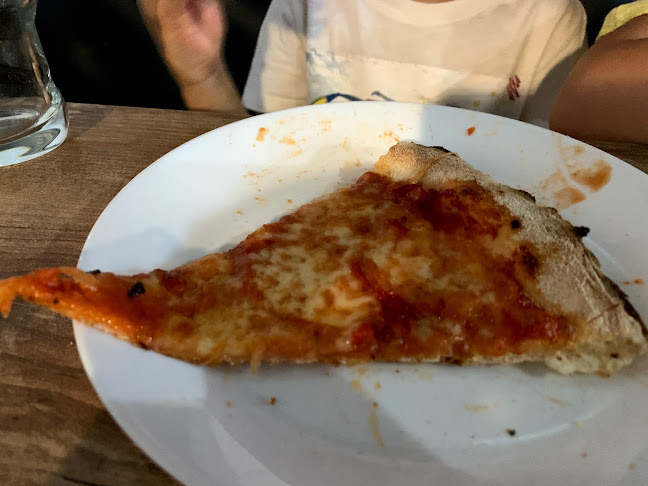 Comentarii opinii despre Fanaberia Bowling & Pizza