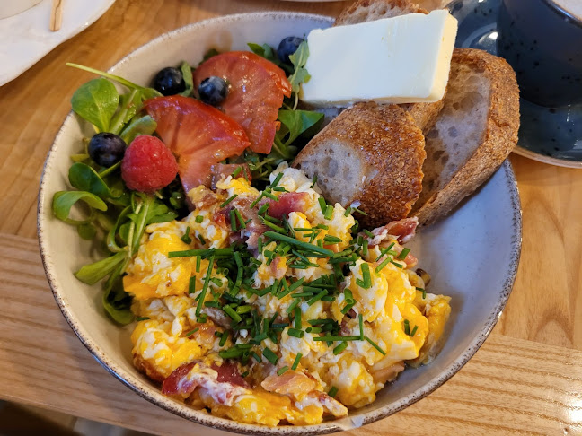 Comentarii opinii despre Folgujemy