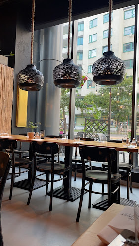 Comentarii opinii despre The Alchemist Grill & Cocktail