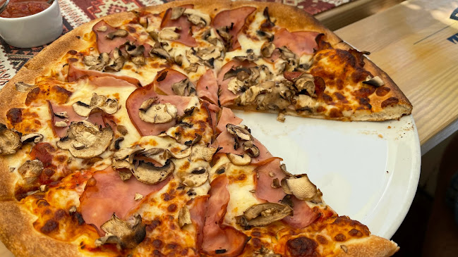 Opinii despre Restauracja Muzealna Ormiańskie Piwnice în Zamość - Gastronomia