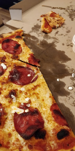 Restauracja Pizzeria Kawiarnia Deliszys - Gastronomia