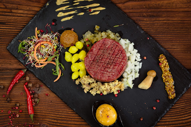 Restauracja Dwór Rozłogi