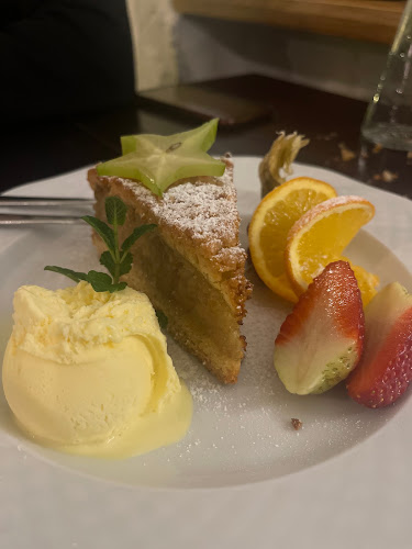 Opinii despre Gospoda Kwiaty Polskie restauracja Stare Miasto Warszawa kuchnia polska în Warszawa - Gastronomia