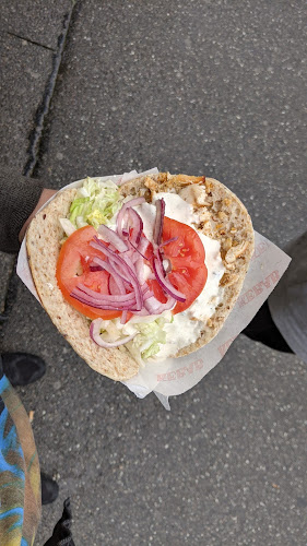 Opinii despre Kebab Pomarańczowa Budka în Rzeszów - Gastronomia